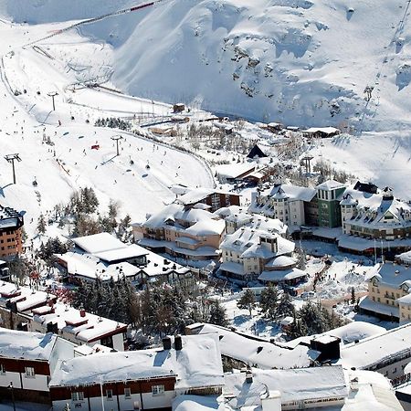 Apartamentos Sierra Nevada Pie De Pistas 3000 Dış mekan fotoğraf